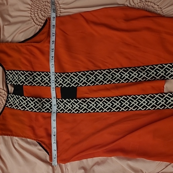 Orange/black crisscross detail tank - Picture 9 of 9